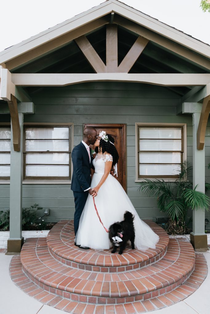 romantic-summer-backyard-wedding--los-angeles-wedding-planning-florals